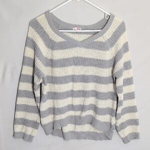 BONGO Women's V-Neck Sweater in Gray and Cream Stripes